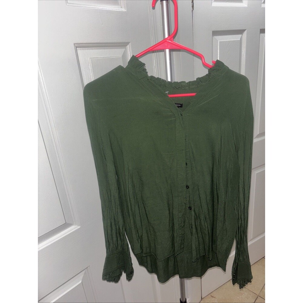 Ann Taylor Women's Green Long Sleeve Button-Down Shirt Size Medium